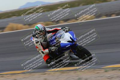 media/Jan-14-2023-SoCal Trackdays (Sat) [[497694156f]]/Turn 11 Inside (950am)/